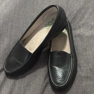 SAS Woman’s Black Leather Loafers Sz 7.5W Comfort Ortho Shoes EXC COND